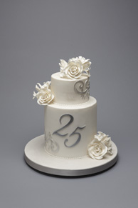 chic simple 25th silver anniversary cake